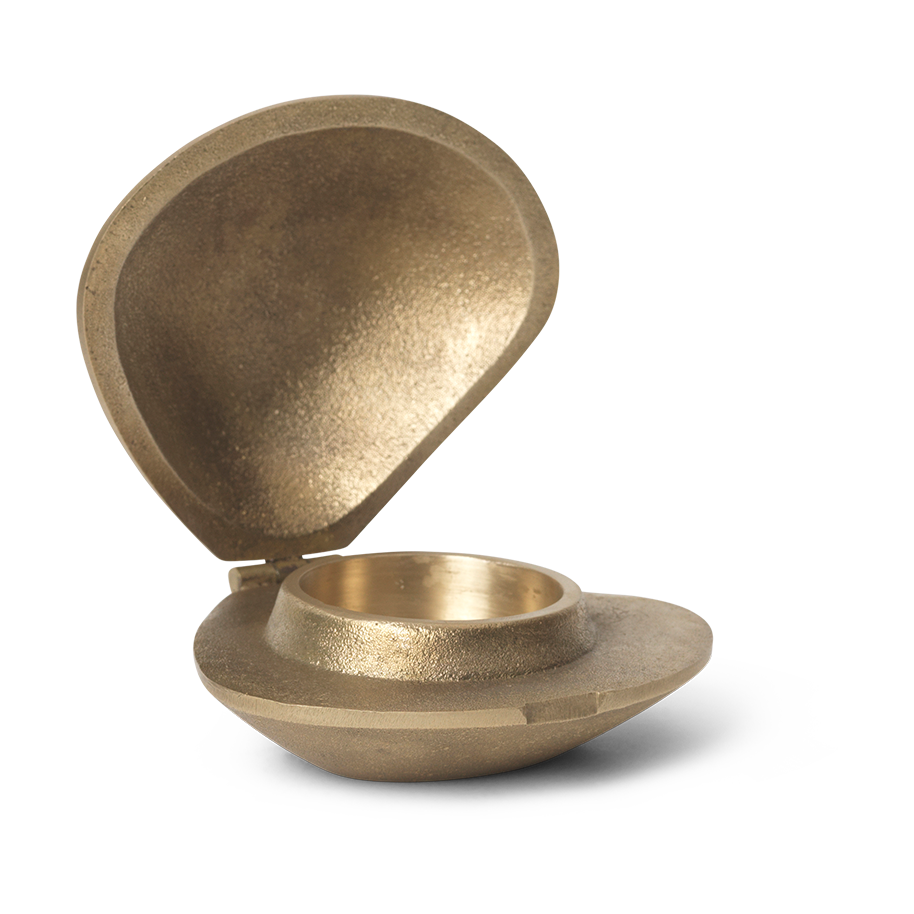 Clam ljuslykta, Brass