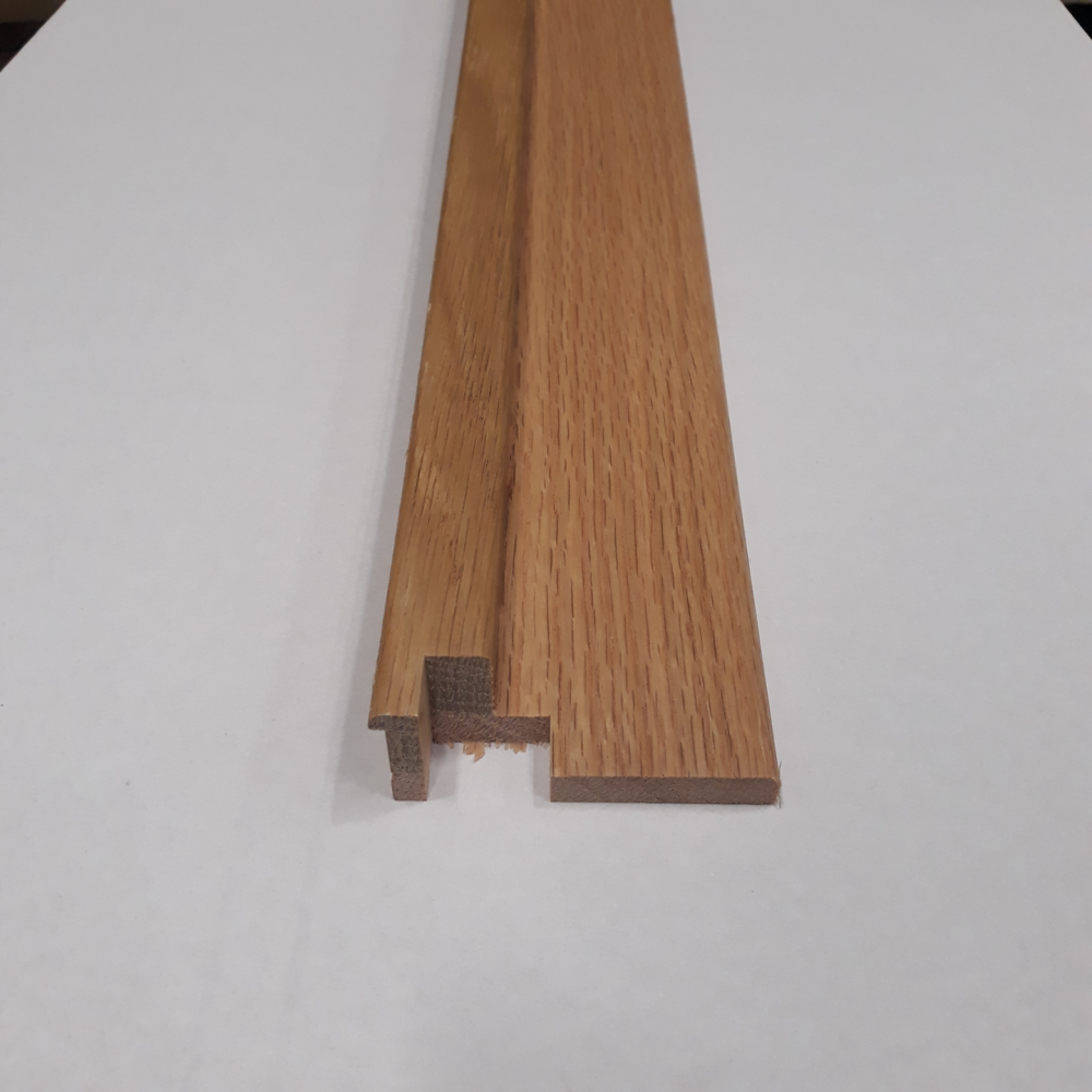 BADRUMSTRÖSKEL 26X68X930 EK LACKAD